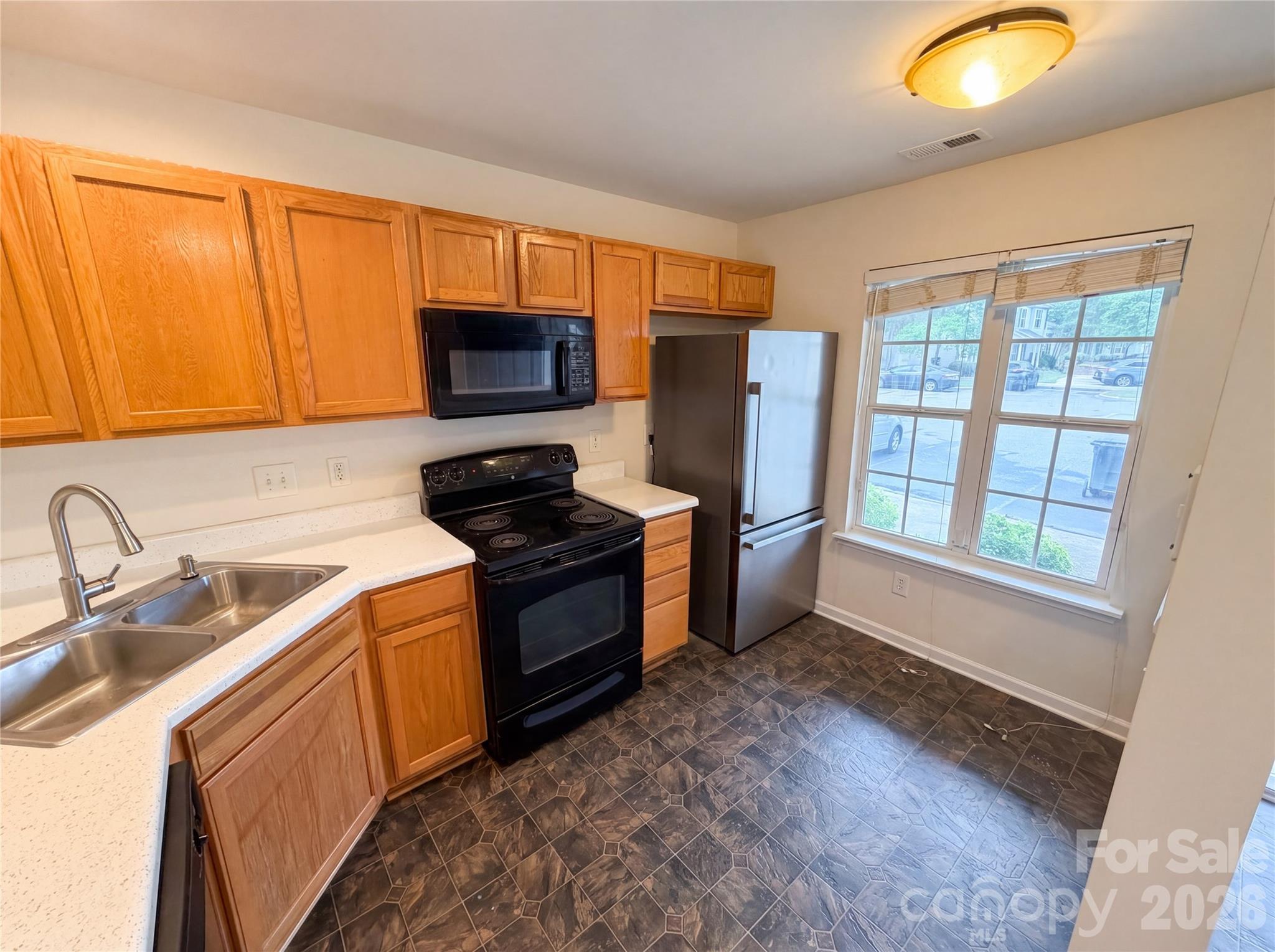 10114 Ballyclare Court Charlotte NC 28213