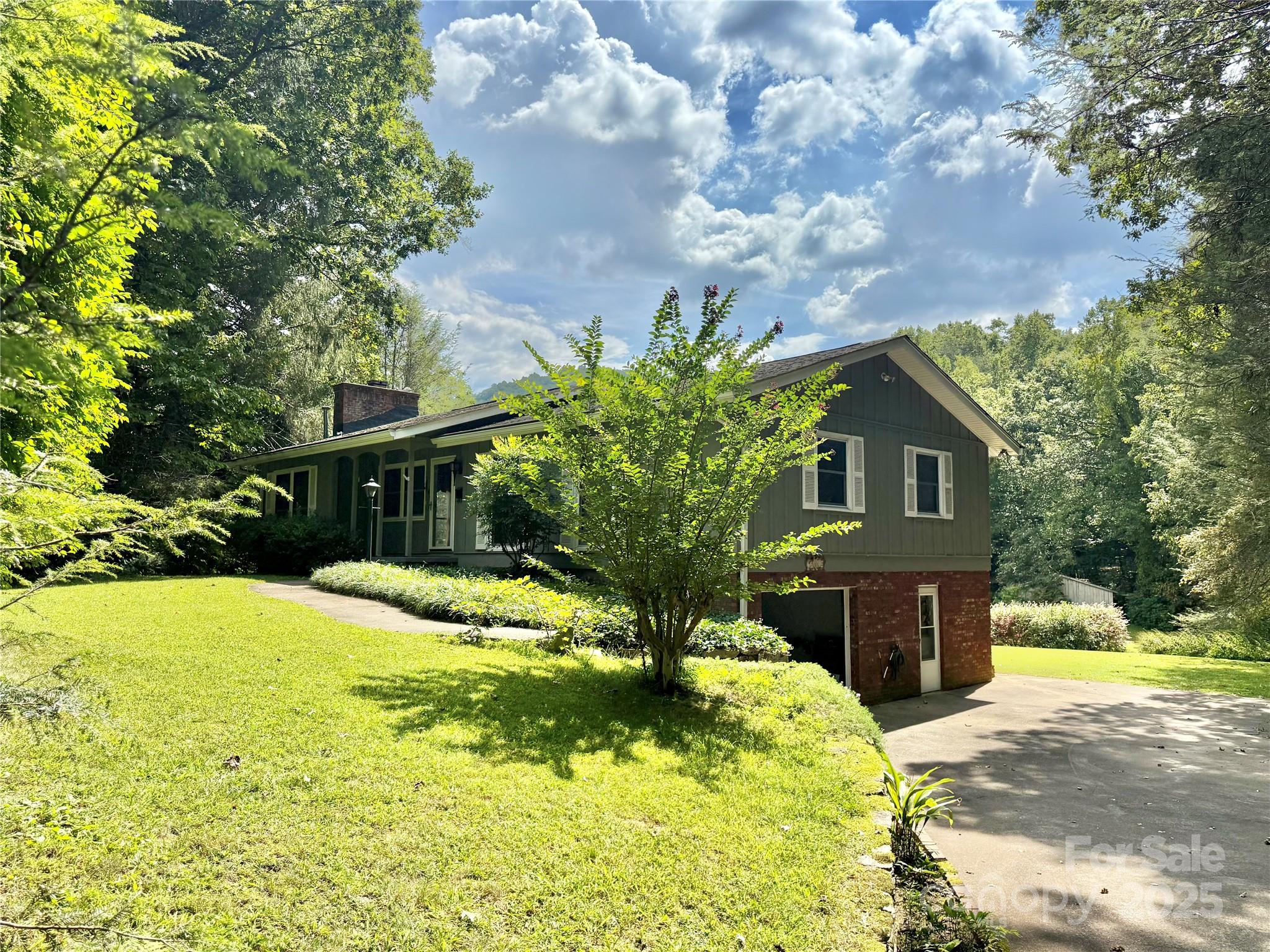 516 Averys Creek Road Arden NC 28704