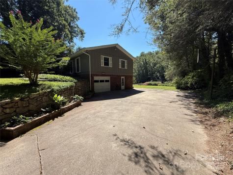 516 Averys Creek Road Arden NC 28704