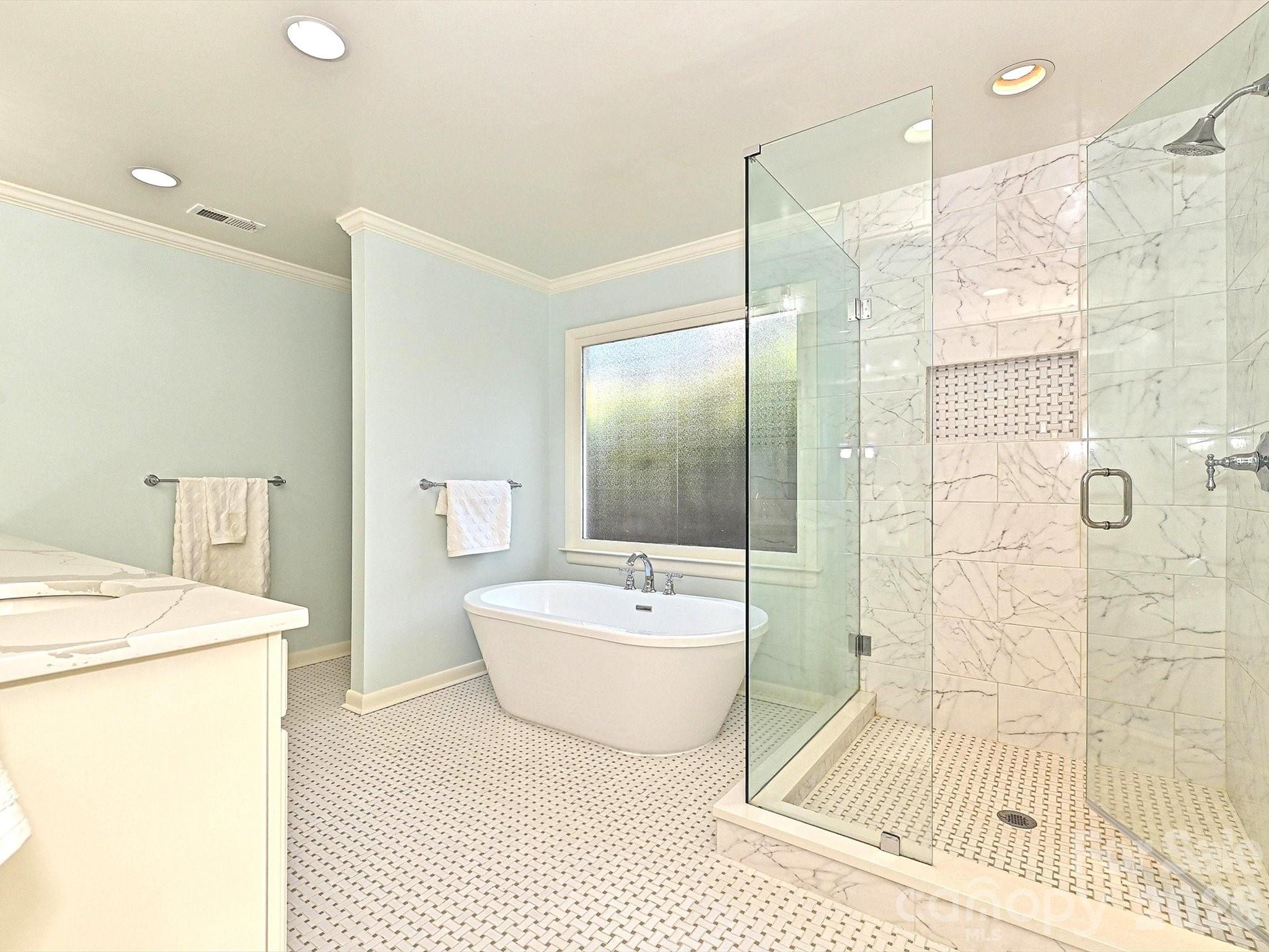 3131 Pinehurst Place Charlotte NC 28209