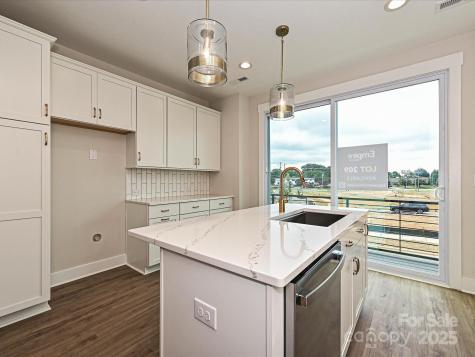 1611 Polk Street Charlotte NC 28206