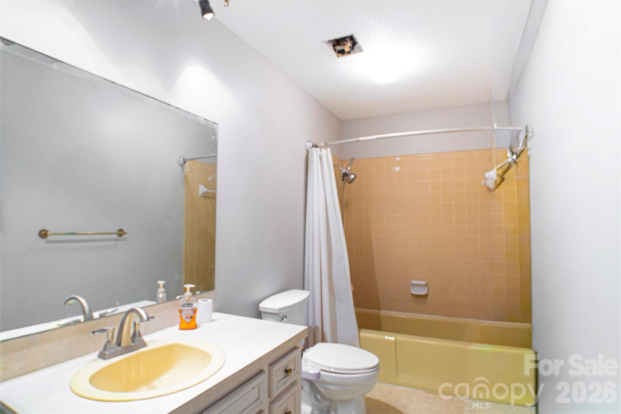 510 4th Avenue NE Conover NC 28613