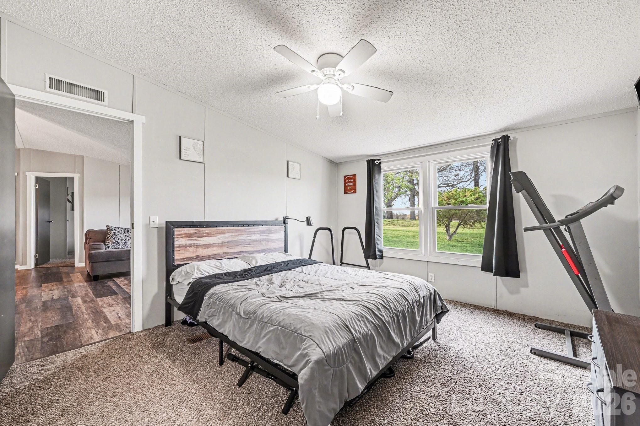 1392 Old Mountain Road Statesville NC 28677