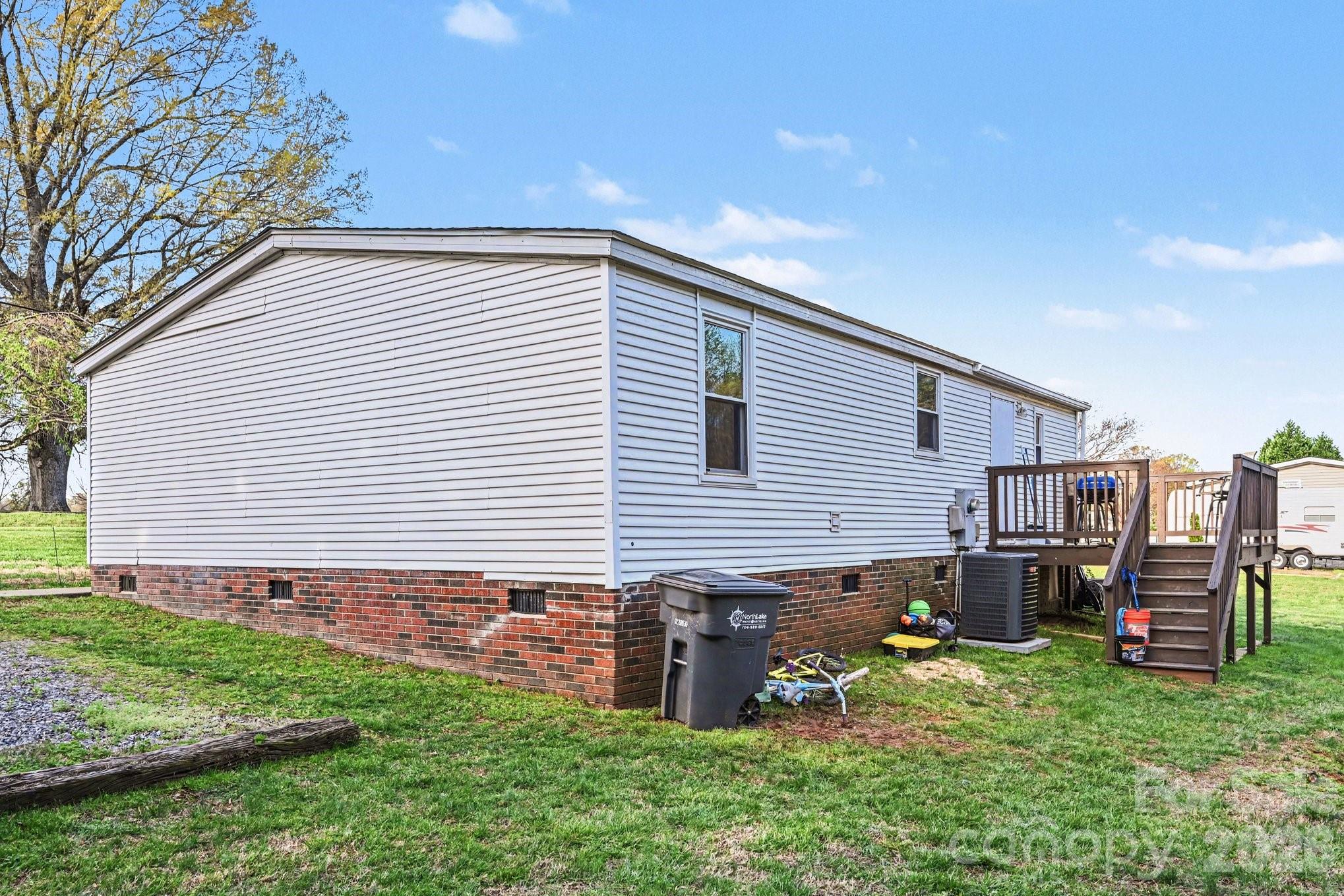 1392 Old Mountain Road Statesville NC 28677