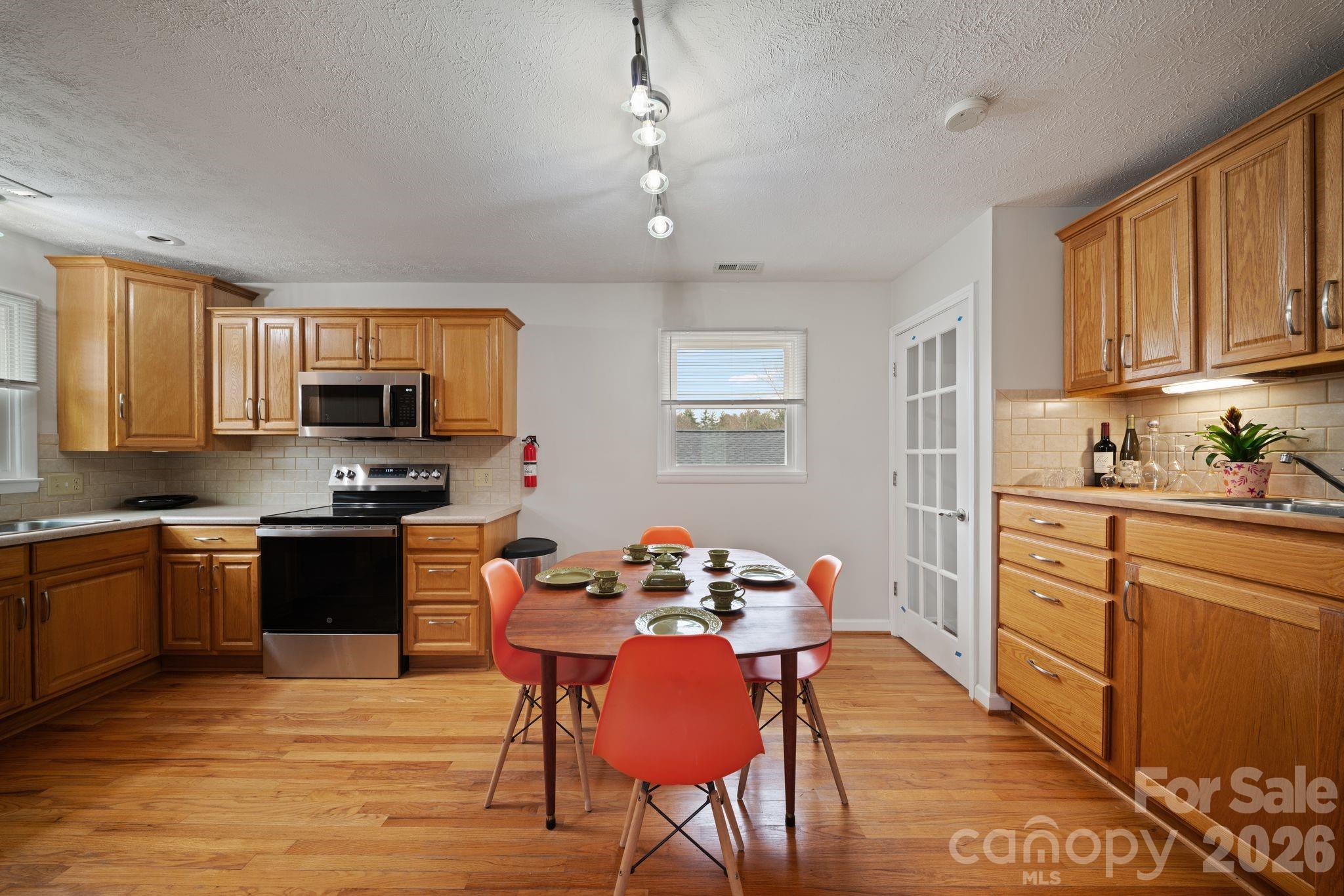 26 Cedar Hill Road Asheville NC 28806