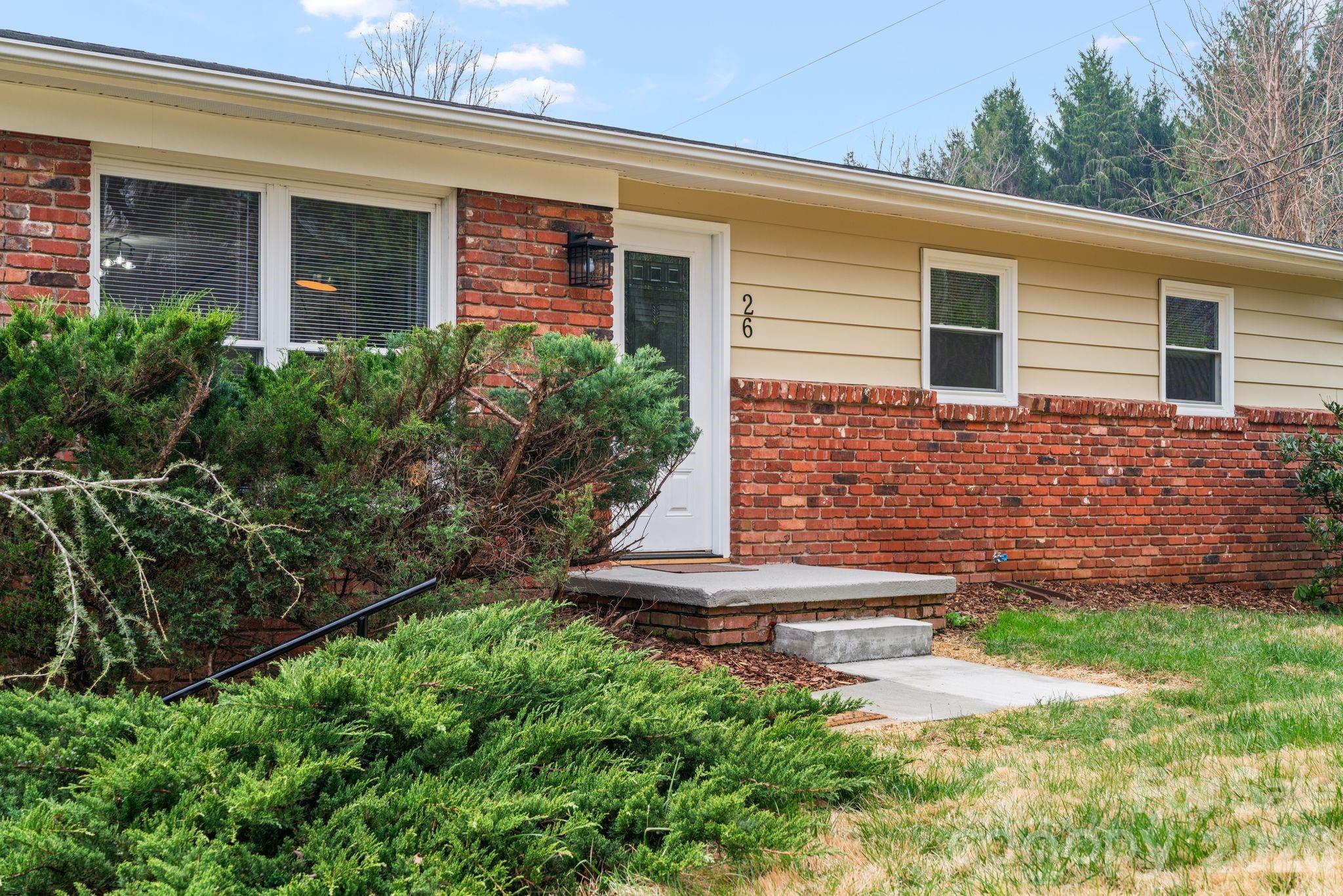 26 Cedar Hill Road Asheville NC 28806