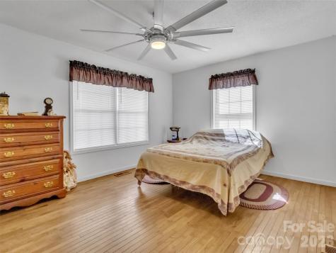 39 Millard Cove Road Leicester NC 28748