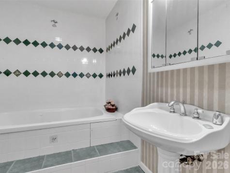 39 Millard Cove Road Leicester NC 28748
