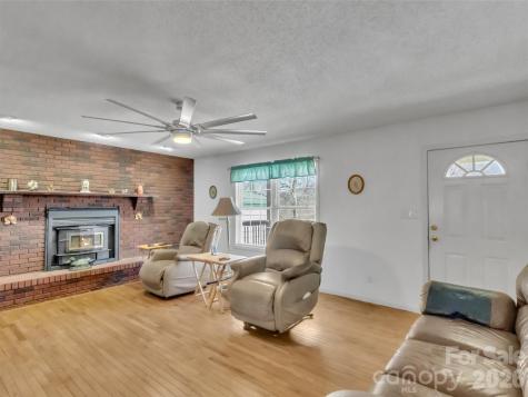 39 Millard Cove Road Leicester NC 28748