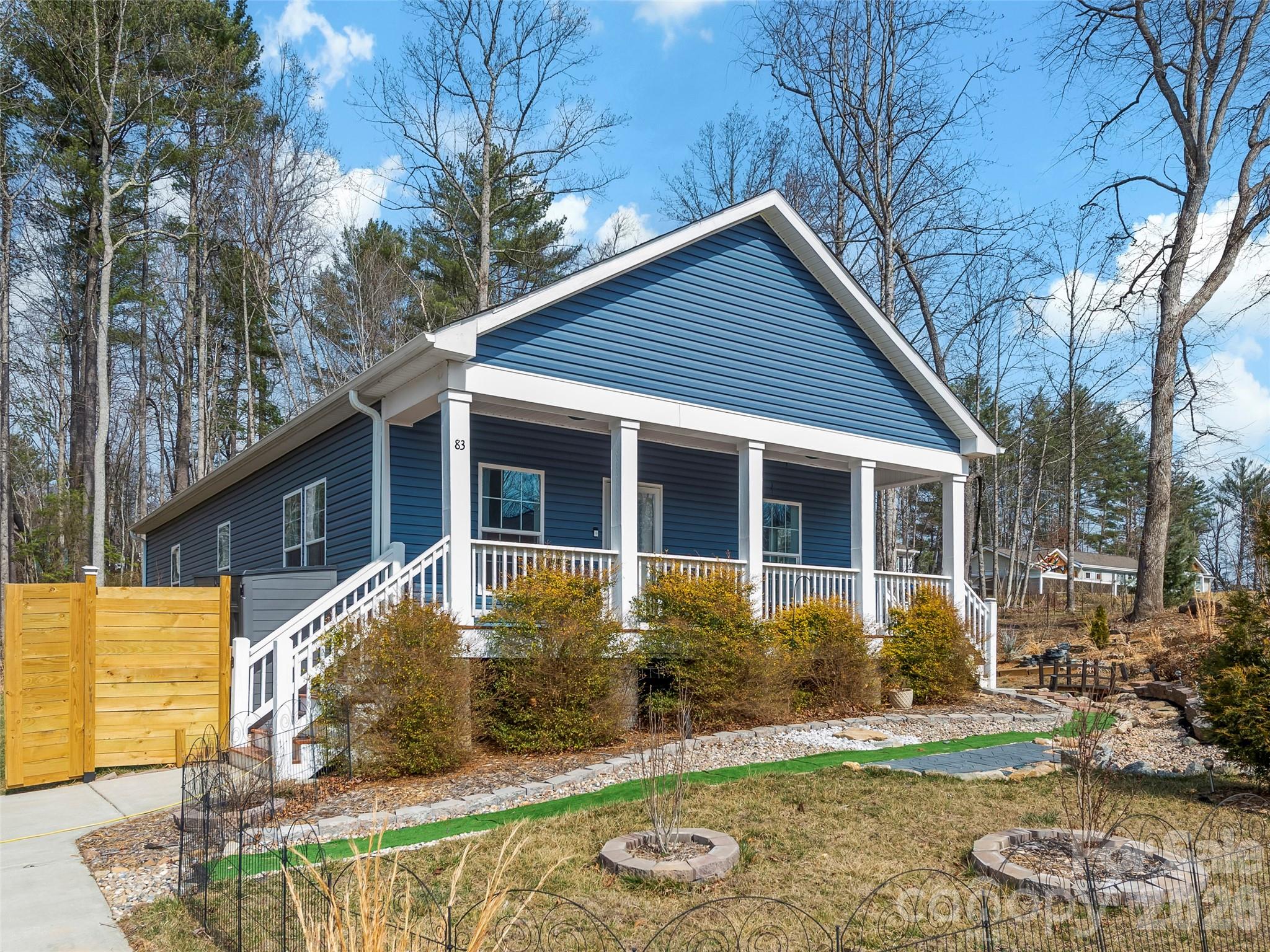 83 Moss Hill Drive Hendersonville NC 28792
