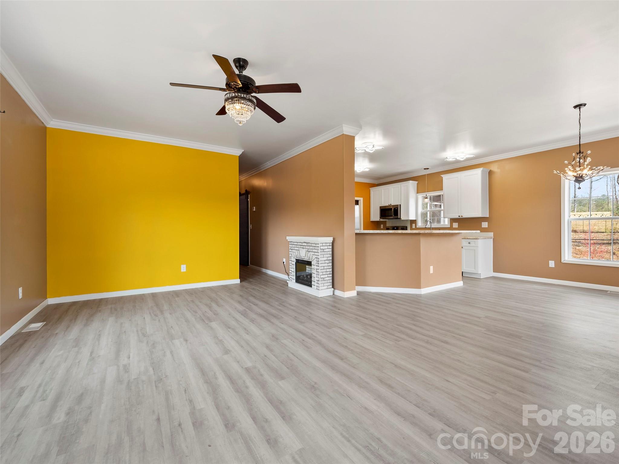 83 Moss Hill Drive Hendersonville NC 28792