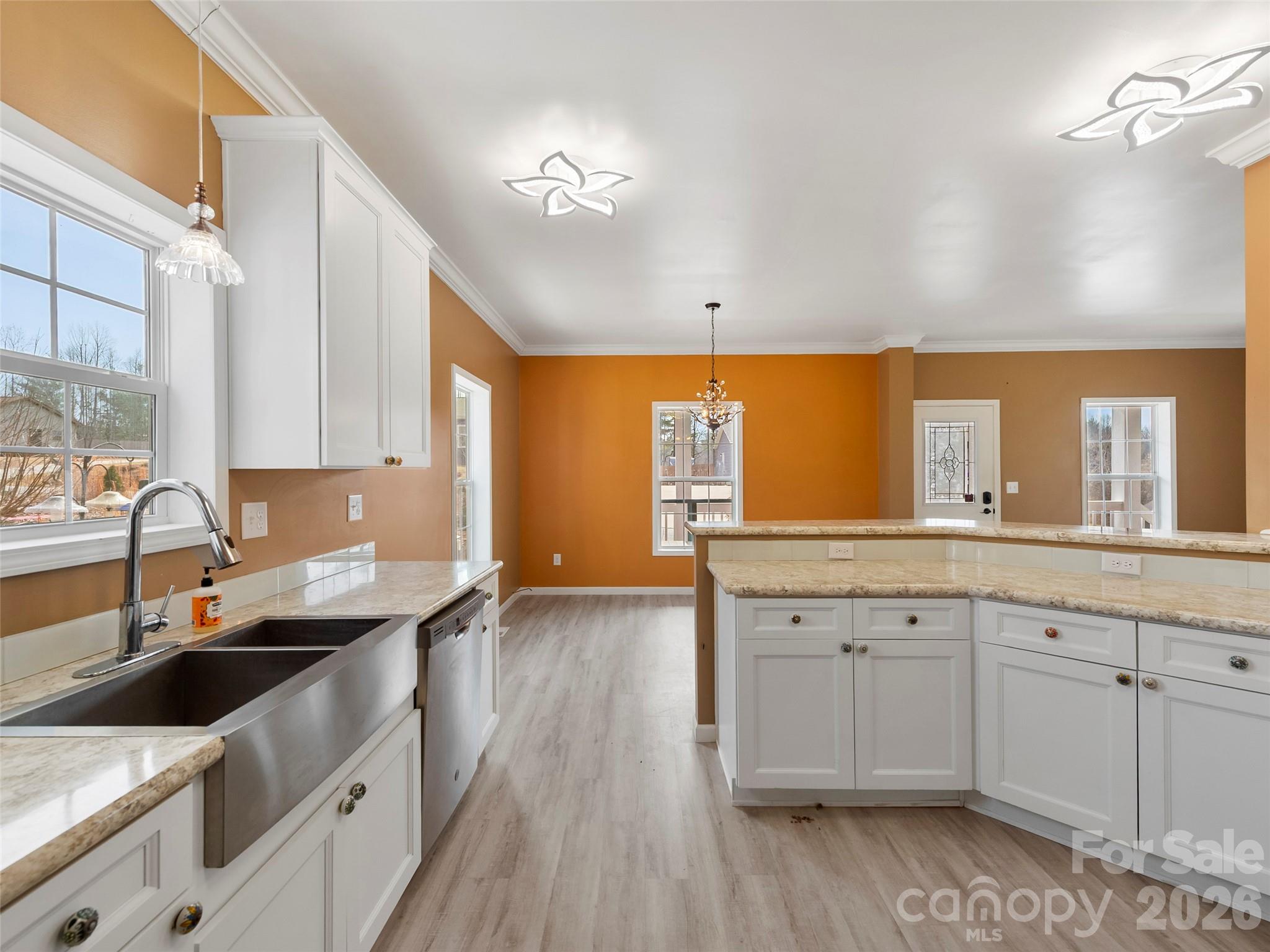 83 Moss Hill Drive Hendersonville NC 28792