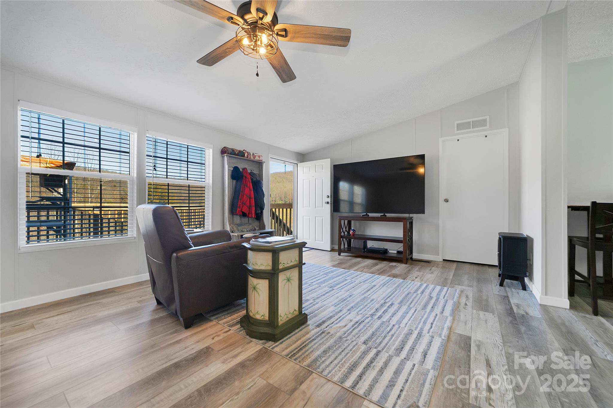 33 N Shadow Run Balsam Grove NC 28708