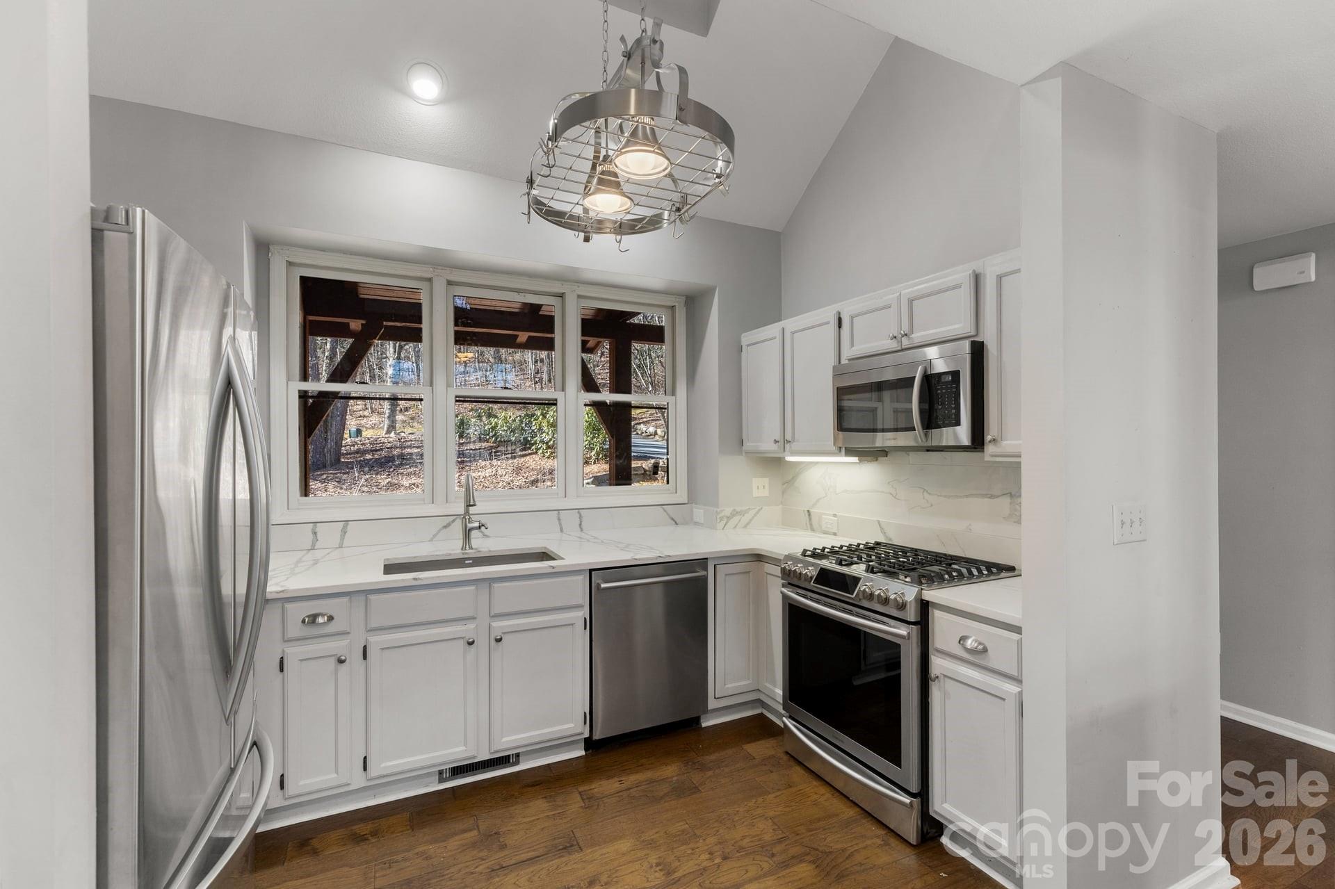 451 Crescent Trail Highlands NC 28741