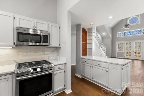 451 Crescent Trail Highlands NC 28741