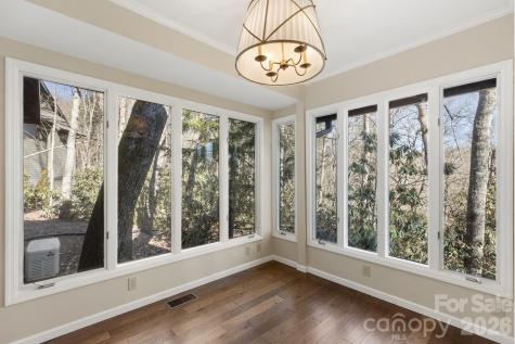 451 Crescent Trail Highlands NC 28741