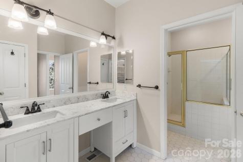 451 Crescent Trail Highlands NC 28741