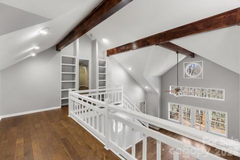 451 Crescent Trail Highlands NC 28741