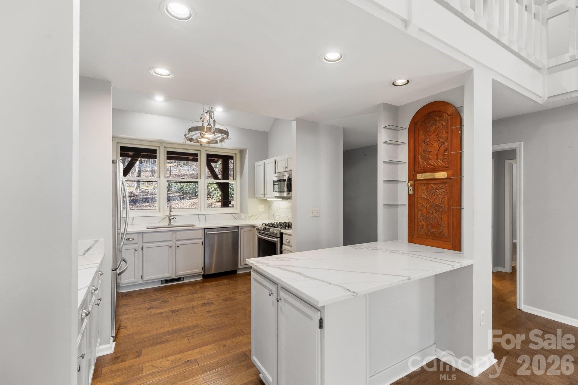 451 Crescent Trail Highlands NC 28741