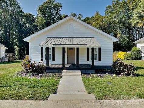313 Bruce Avenue Mooresville NC 28115