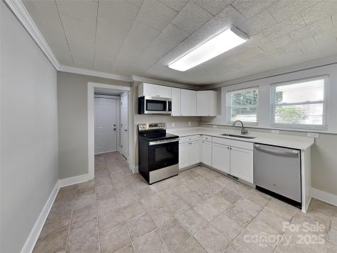 313 Bruce Avenue Mooresville NC 28115