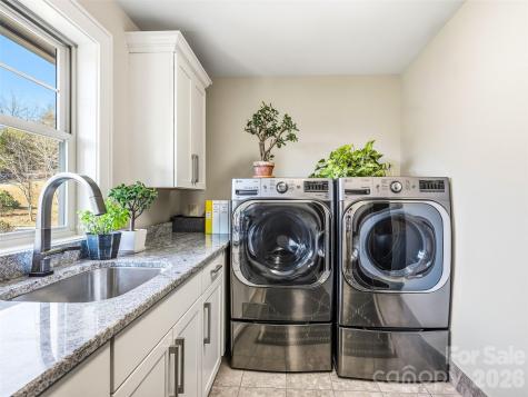 101 Glen Trillium Drive Fletcher NC 28732
