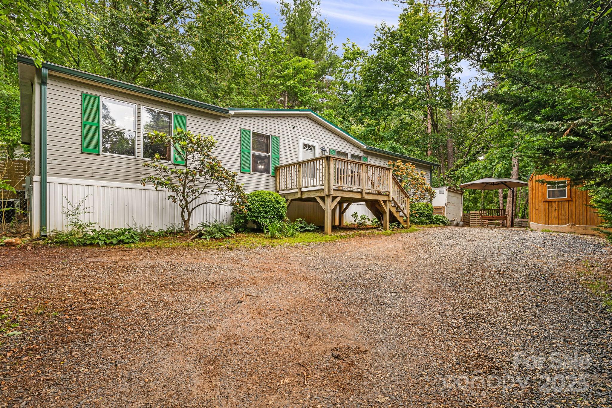 15 Robin Lane Asheville NC 28806