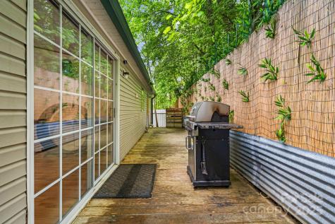 15 Robin Lane Asheville NC 28806