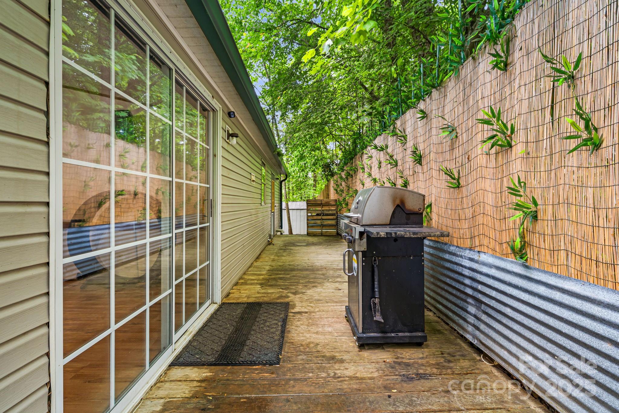 15 Robin Lane Asheville NC 28806