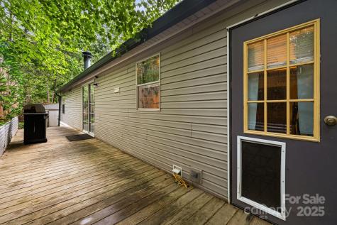 15 Robin Lane Asheville NC 28806