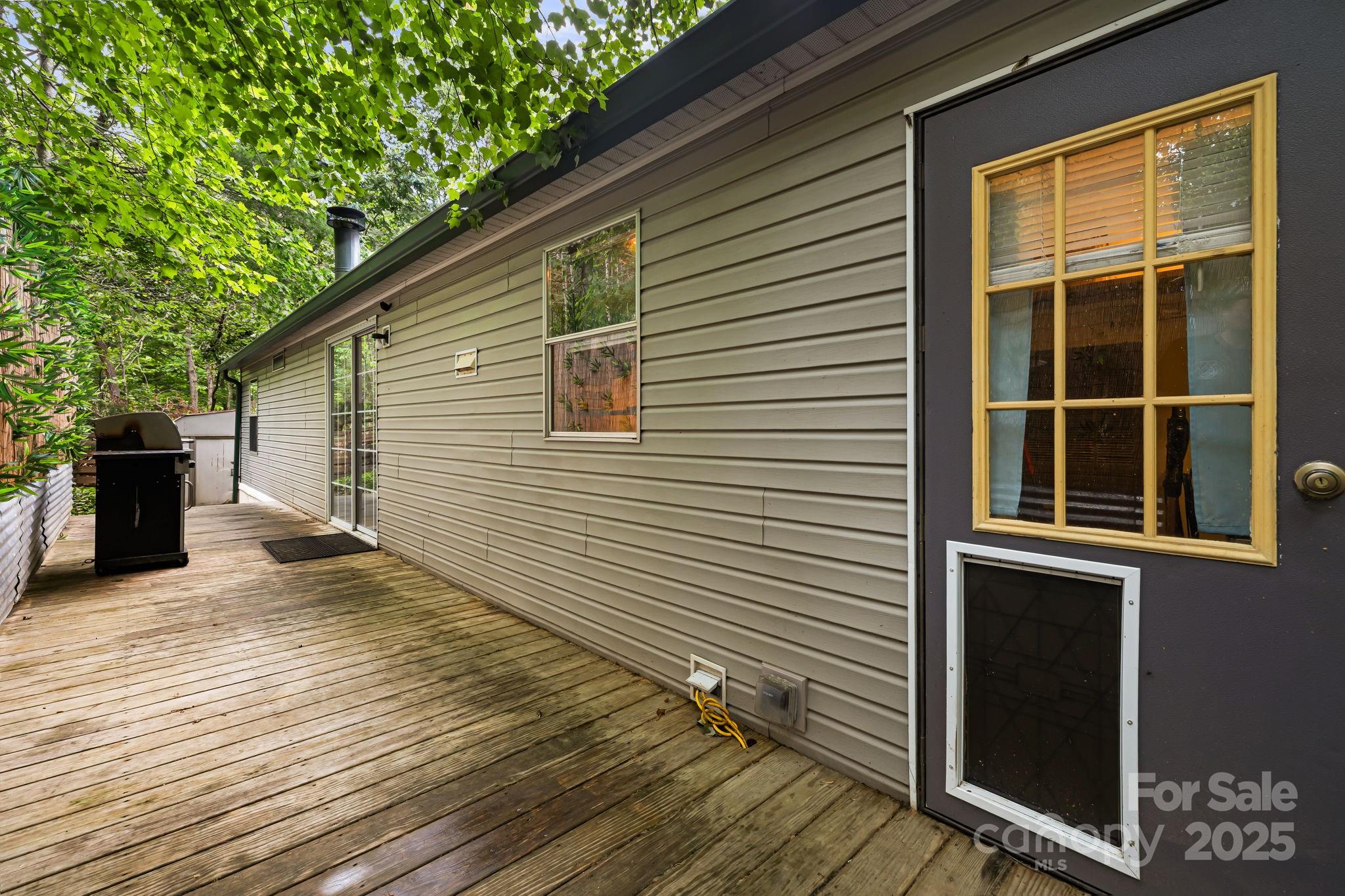 15 Robin Lane Asheville NC 28806