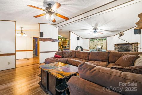 15 Robin Lane Asheville NC 28806