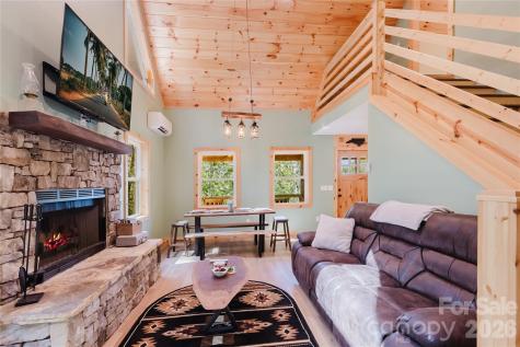 241 Golden Hawk Drive Bryson City NC 28713
