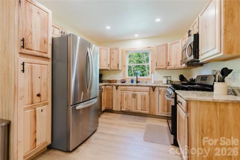 241 Golden Hawk Drive Bryson City NC 28713