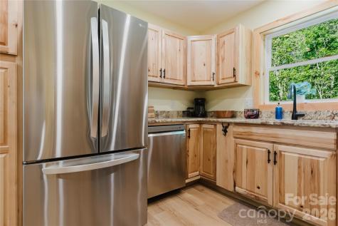 241 Golden Hawk Drive Bryson City NC 28713