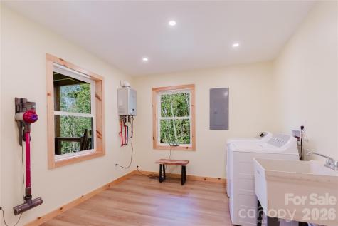 241 Golden Hawk Drive Bryson City NC 28713
