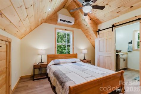 241 Golden Hawk Drive Bryson City NC 28713
