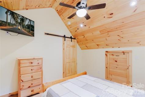 241 Golden Hawk Drive Bryson City NC 28713