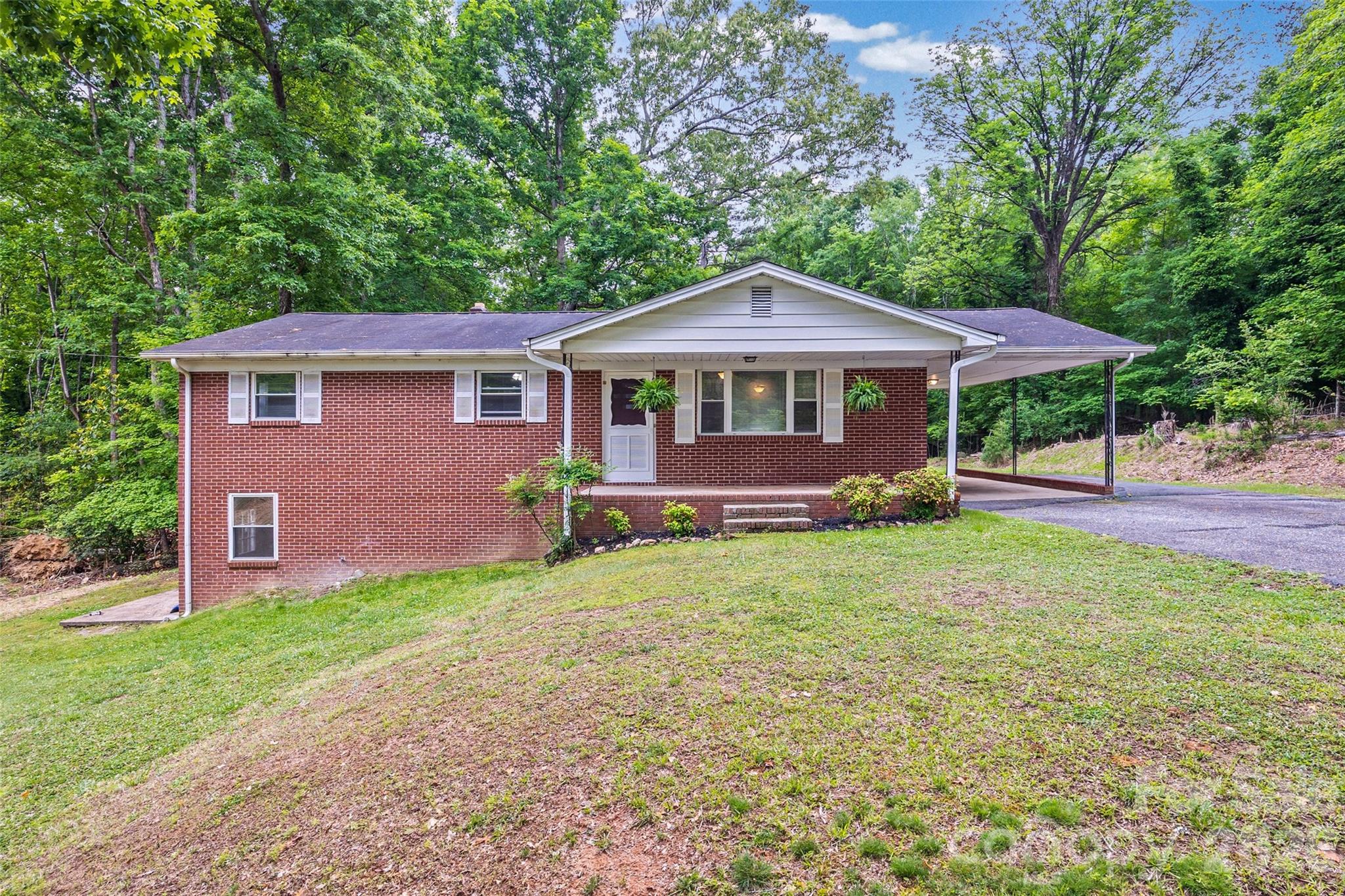 2380 Dixon Road Belmont NC 28012