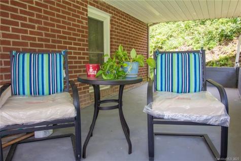 75 Broad Street Spruce Pine NC 28777