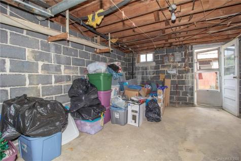75 Broad Street Spruce Pine NC 28777