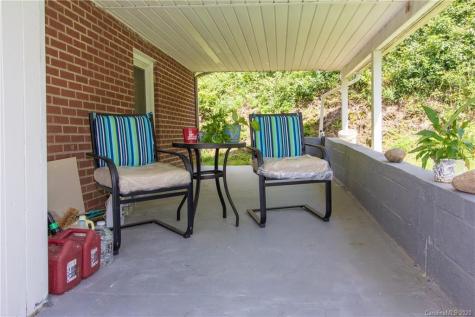 75 Broad Street Spruce Pine NC 28777