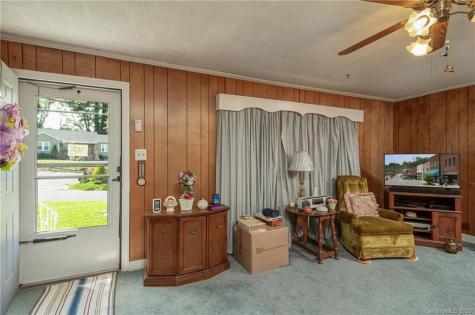 75 Broad Street Spruce Pine NC 28777