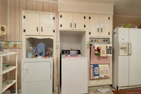 75 Broad Street Spruce Pine NC 28777