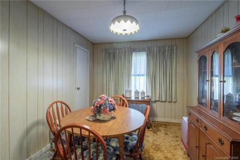 75 Broad Street Spruce Pine NC 28777