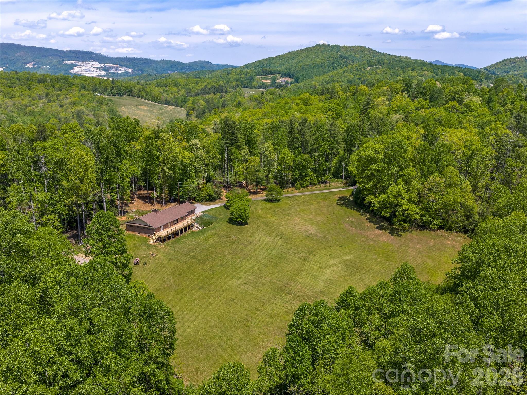 195 Red Bird Road Spruce Pine NC 28777