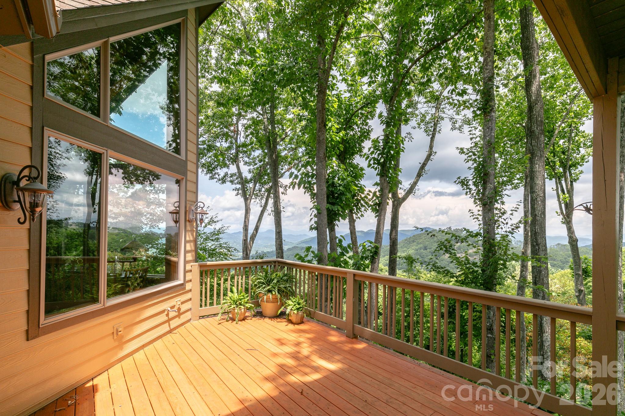 456 Spring House Drive Burnsville NC 28714