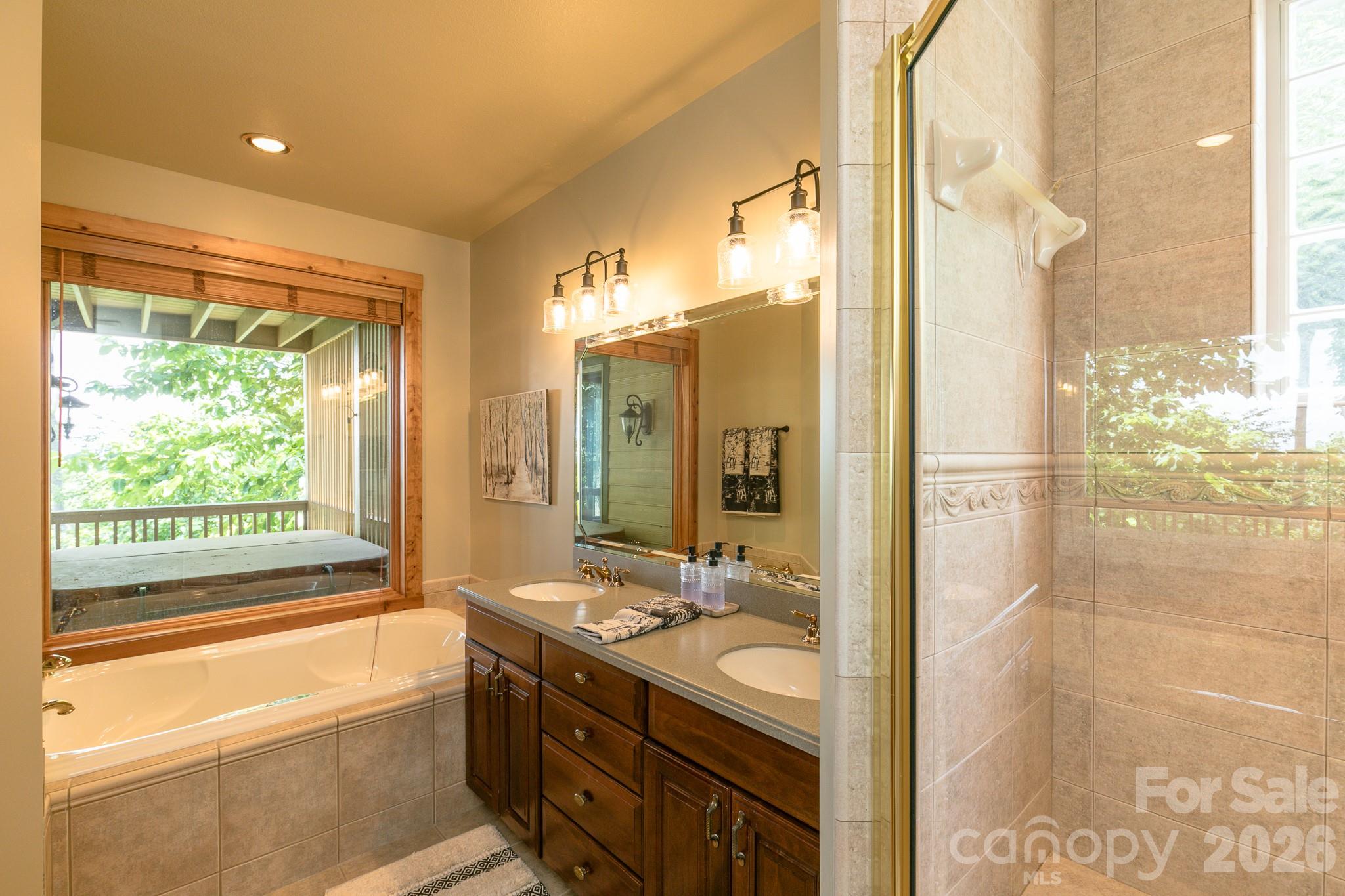 456 Spring House Drive Burnsville NC 28714