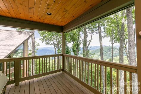 456 Spring House Drive Burnsville NC 28714