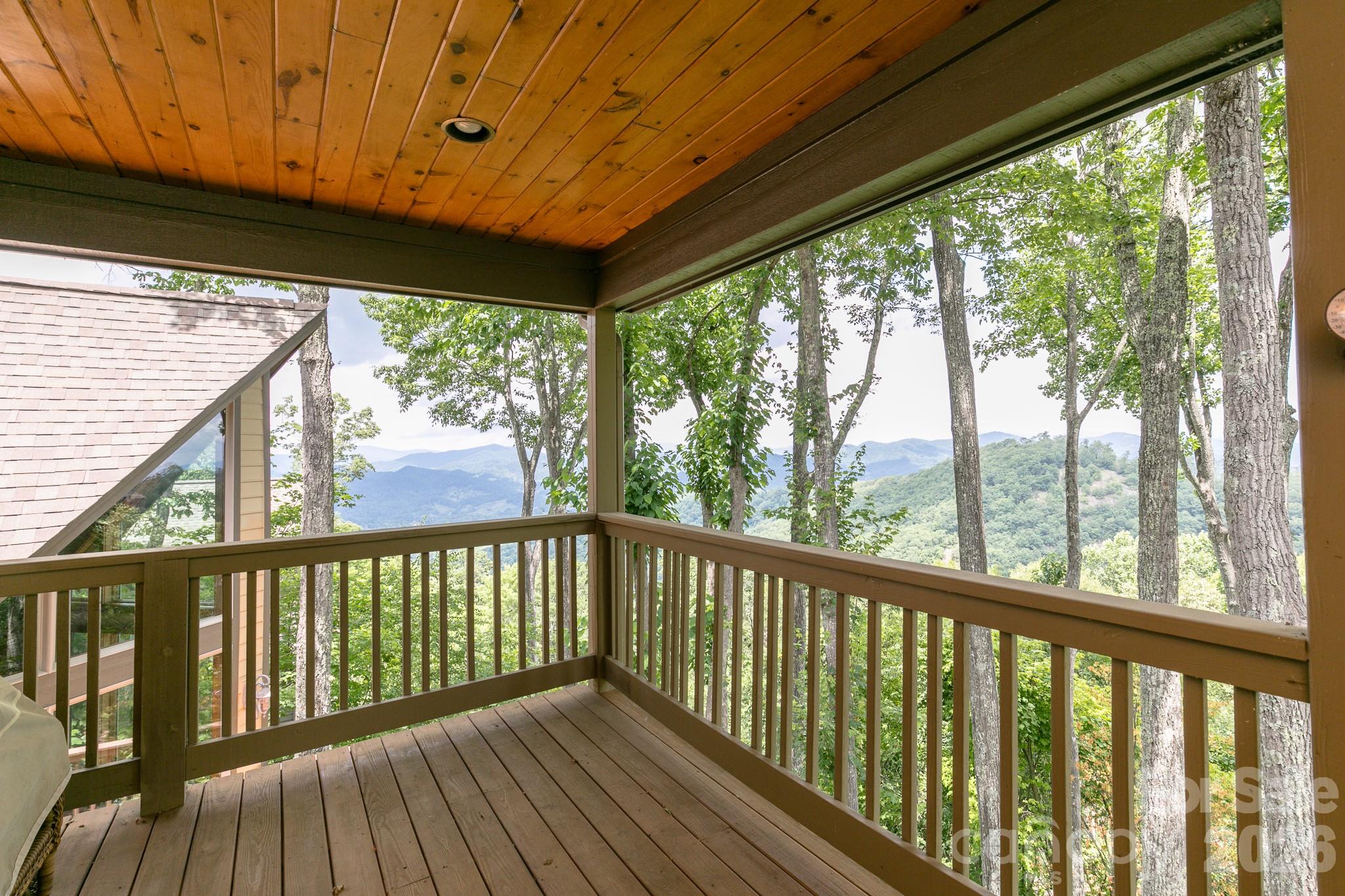 456 Spring House Drive Burnsville NC 28714